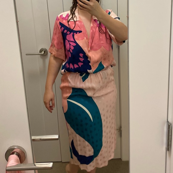 4 piece Pure Silk Butterfly Skirt Set - Picture 5 of 17